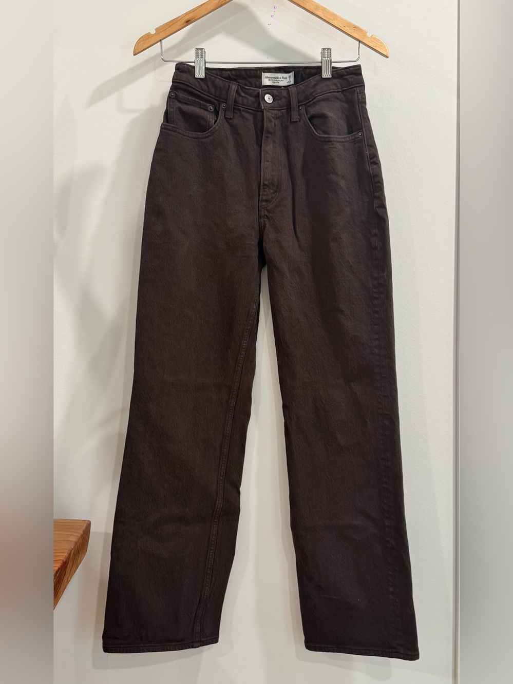 Abercrombie & Fitch Brown High-Rise Relaxed Jeans